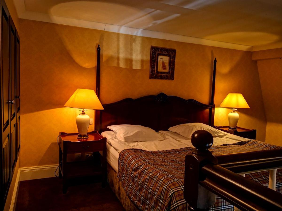 Dwor Sierakow Hotel Kültér fotó