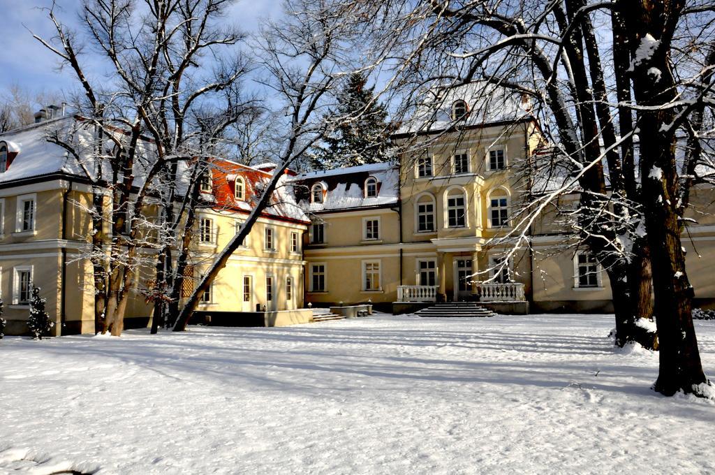 Dwor Sierakow Hotel Kültér fotó